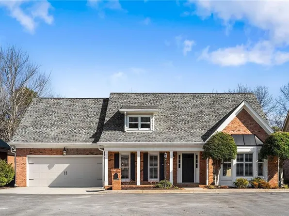 1827 Hermitage Pl, Decatur, GA 30033