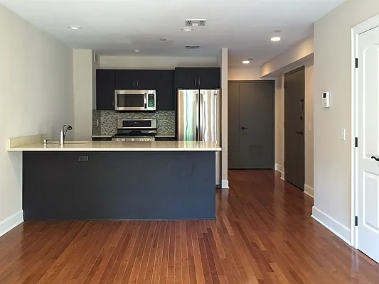 Rented by CiCi Realty Corporation | media 23