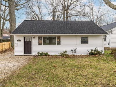 33919 Iris Ln, Eastlake, OH, 44095