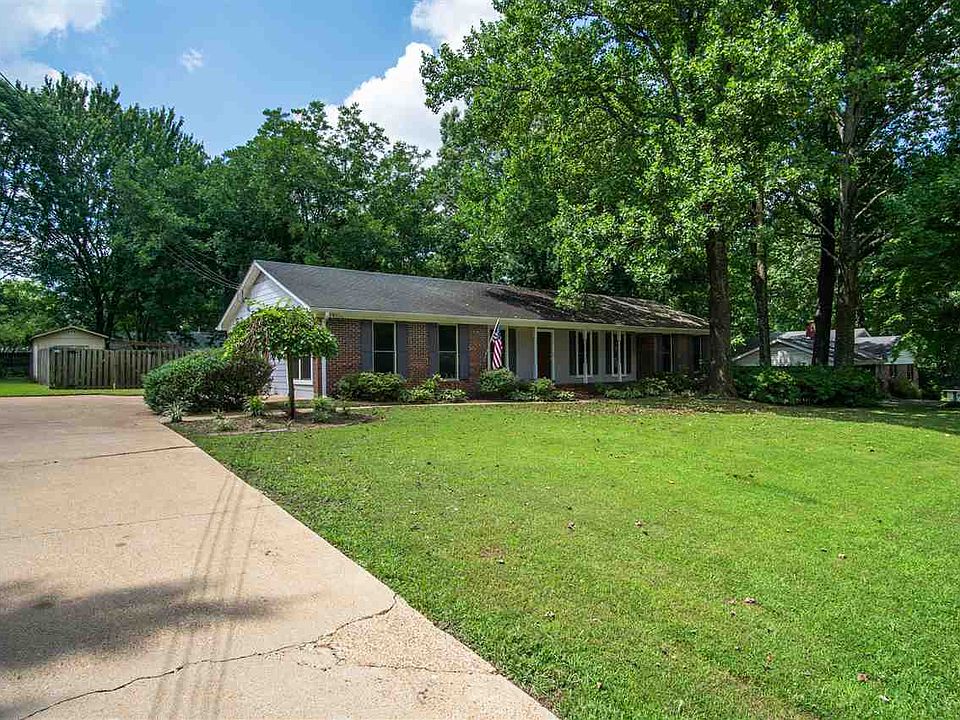 1st image of 86 Moorewood Dr