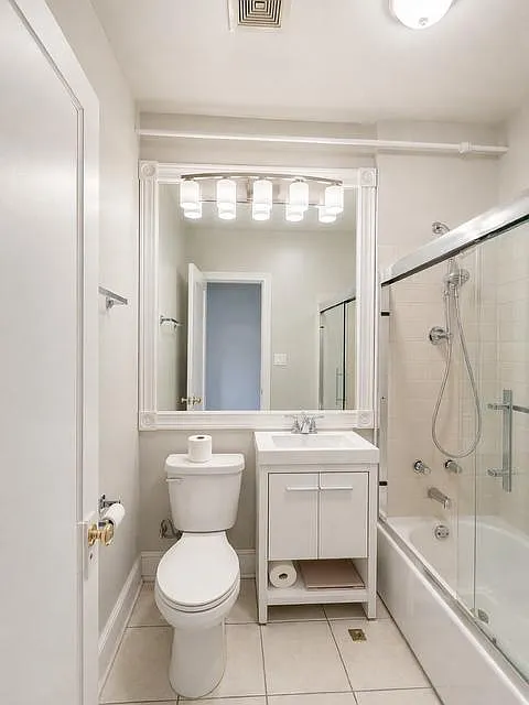 Building Photo - 1101 W Granville Ave #206