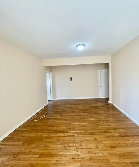 1025 N Broad St — Photo 26