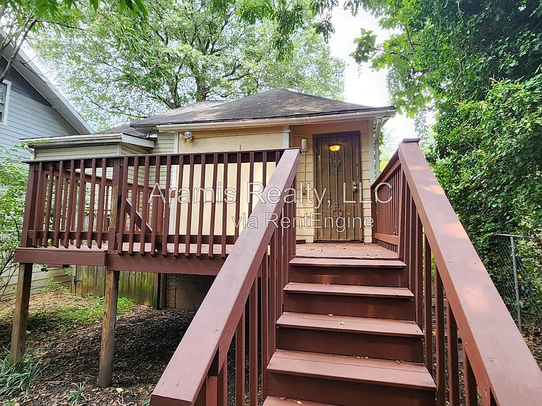 129 McDonough Blvd SE — Photo 15
