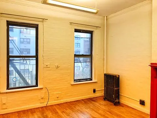 Rented by Friedman Roth Realty | media 20