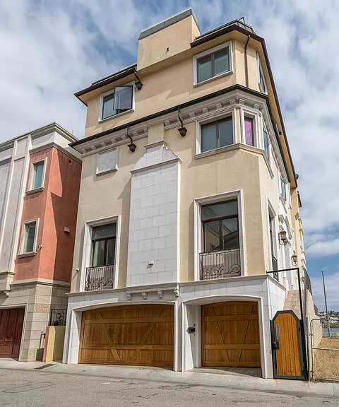 119 W Via Marina — Photo 2
