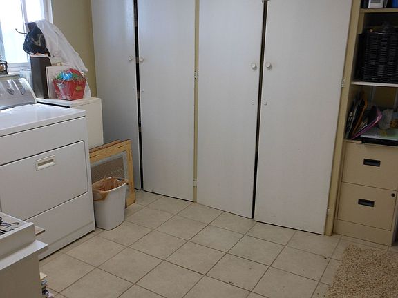 Laundry room/storage