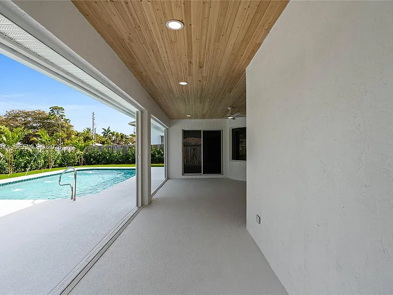 5923 Loxahatchee Pines Dr — Photo 55