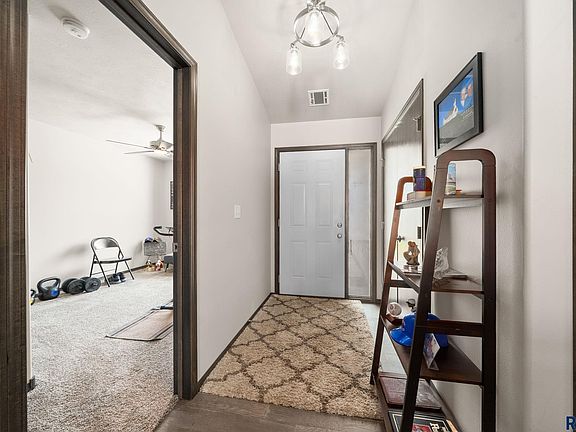3rd image of 6702 W Gresford Pl