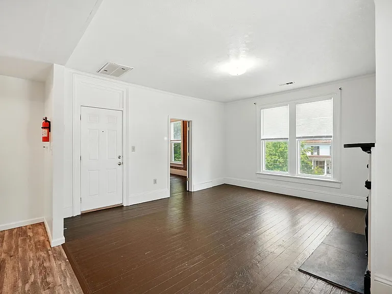 312 1st Ave — Photo 7