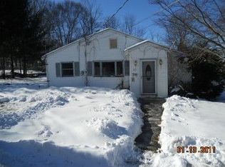 21 Larsen Ln, Lincoln Park, NJ 07035