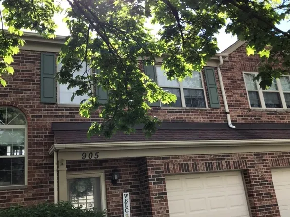 905 Carlisle Ave, Westmont, IL 60559