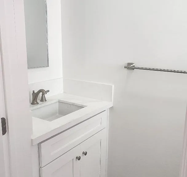 13351 W Otsego St — Photo 19