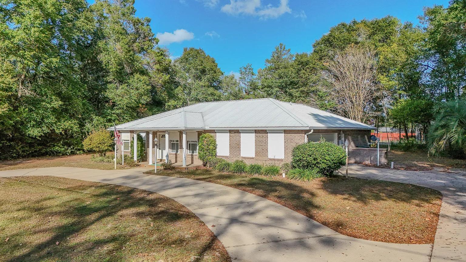 314 Lakeview Dr, Defuniak Springs FL - Owner Finance Home