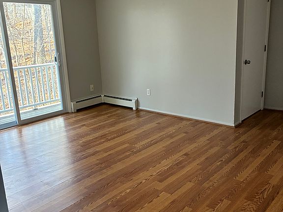 5th image of 494 Putnam Pike #7B
