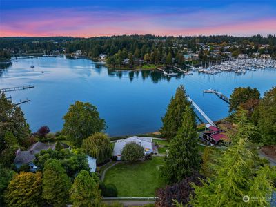 5823 Rose Loop NE, Bainbridge Island, WA, 98110