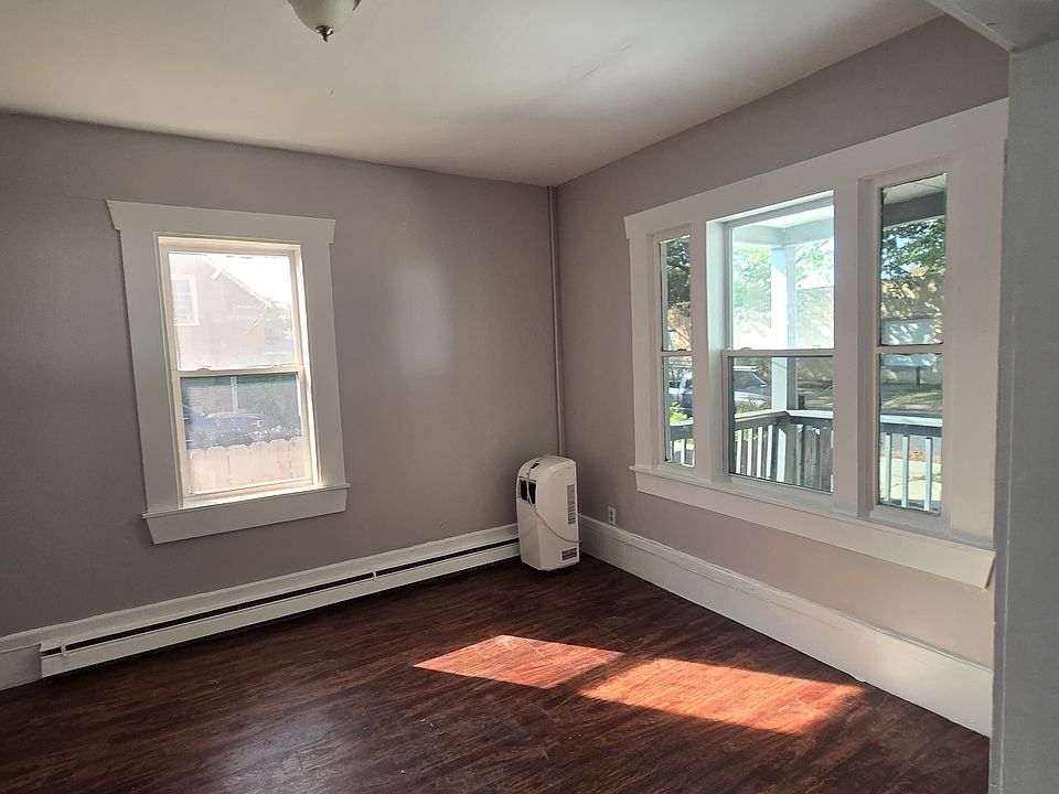 2nd image of 507 E Cherry St