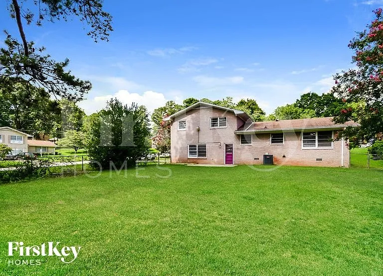 2032 Twin Falls Rd — Photo 15