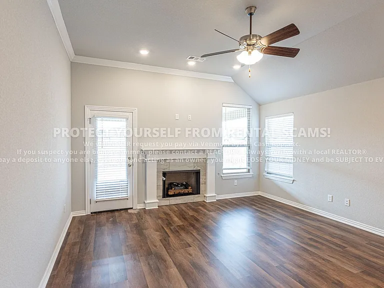 703 Quartzite Ave #703 — Photo 2