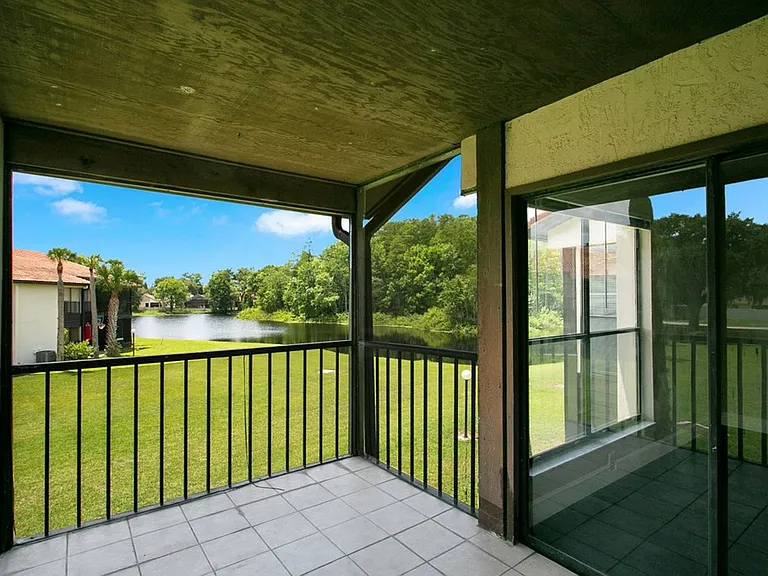 1346 Stearman Ct #16 — Photo 18