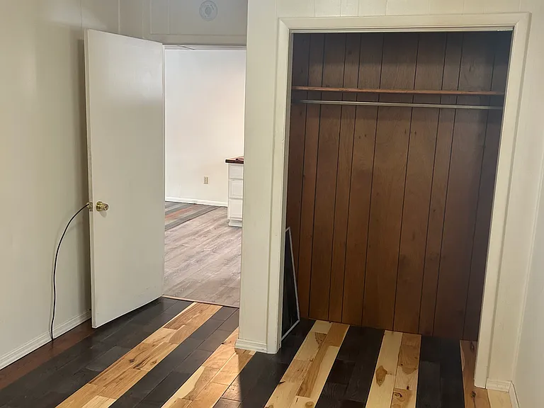 6 Memorial Dr #2 — Photo 5