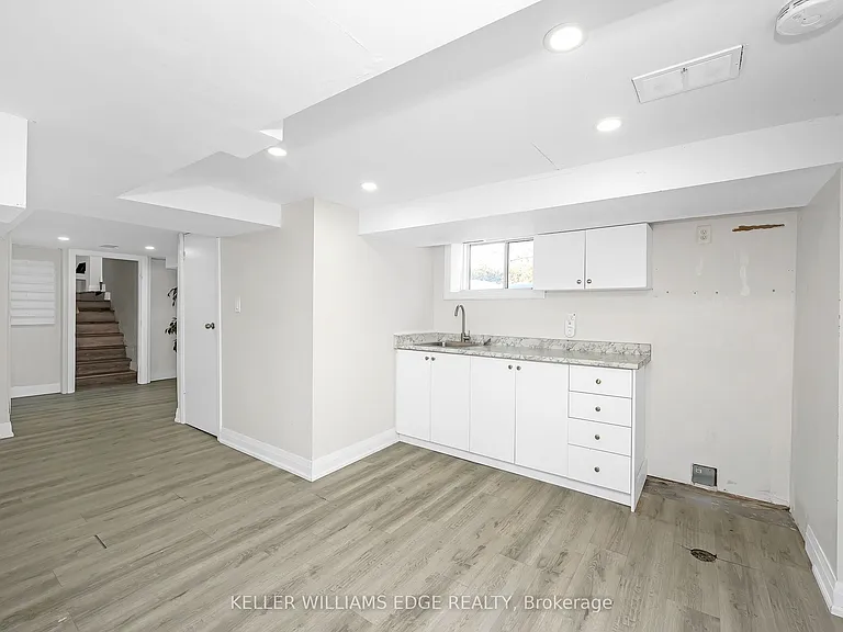 60 W 1st St — Photo 31