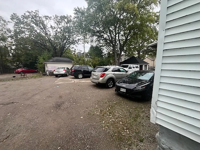 712 W Lincoln Ave — Photo 10