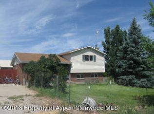 3 Collom St, Maybell, CO 81640