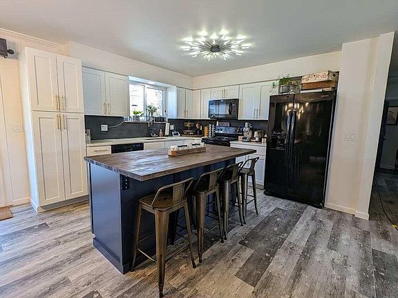 3rd image of 2041 Papago Dr