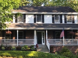 12 Rosecliff Dr, Pittsburgh, PA