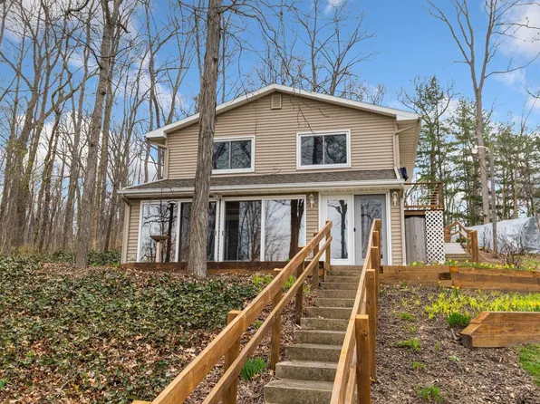 540 Lane 100, Hudson, IN 46747