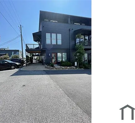 674 Exchange St SE — Photo 17