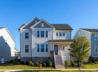 5128 Crescent Square St, Raleigh, NC 27616