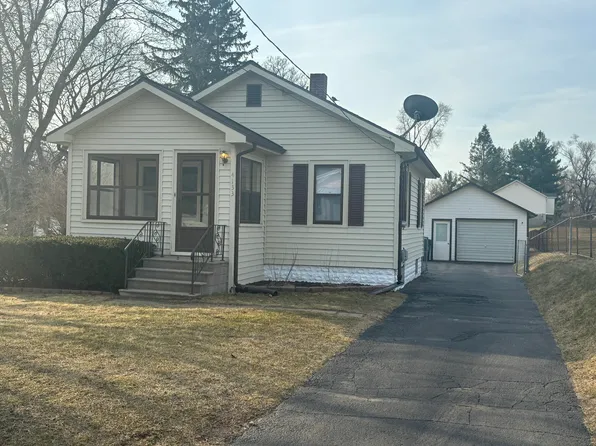 4133 McArthur Rd, Jackson, MI 49203