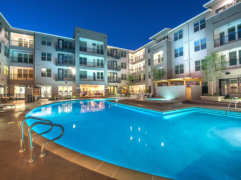 Overture Plano 55+ Apartment Homes — Photo 39