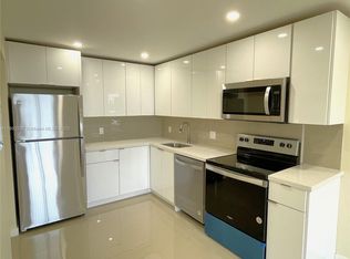 16950 W Dixie Hwy #B625, North Miami Beach, FL 33160