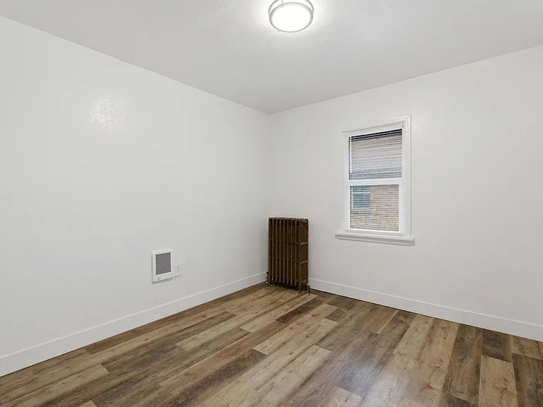 2736 Madison Ave — Photo 13