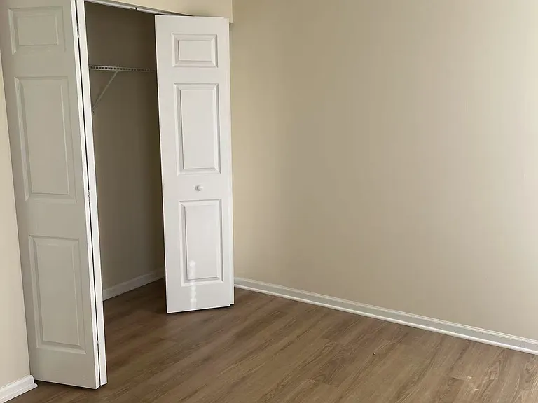 2441 Stoughton Cir — Photo 21