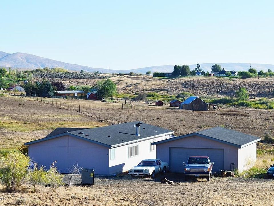 205 Mini Pines Road, Yakima
