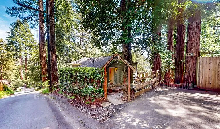 17475 Summit Ave #A — Photo 2