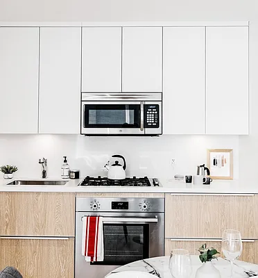 Rented by Greystar | media 37