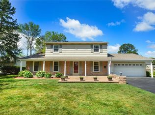 159 Black Walnut Dr, Rochester, NY 14615