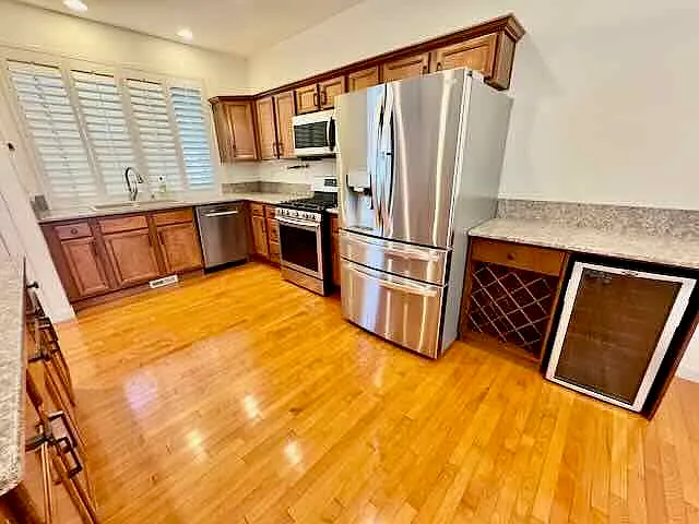 11046 SW Adele Dr — Photo 3