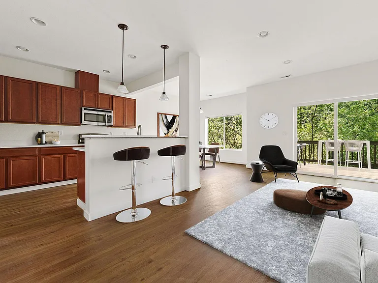 Watertree Place Townhomes — Photo 8