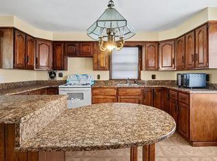 342 Mechanic St APT A, Leominster, MA 01453