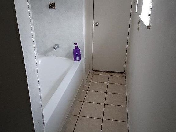 3rd image of 2308 W Missouri Ave