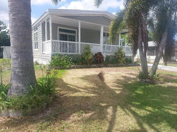 140 Independence Ave #11, Palm Harbor, FL 34684