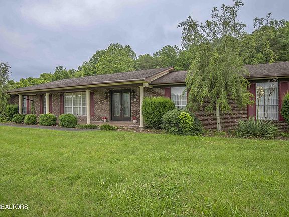 2nd image of 9404 Maynardville Pike