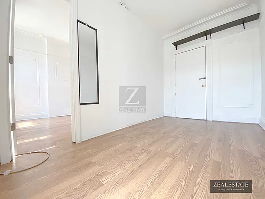 Rented by ZealEstate Group Inc | media 27