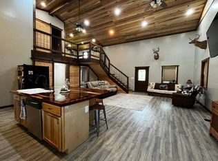 1352 County Road 1175 E, Geff, IL 62842