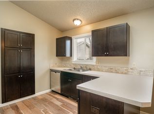 1214 Belle Dr, Loveland, CO 80537
